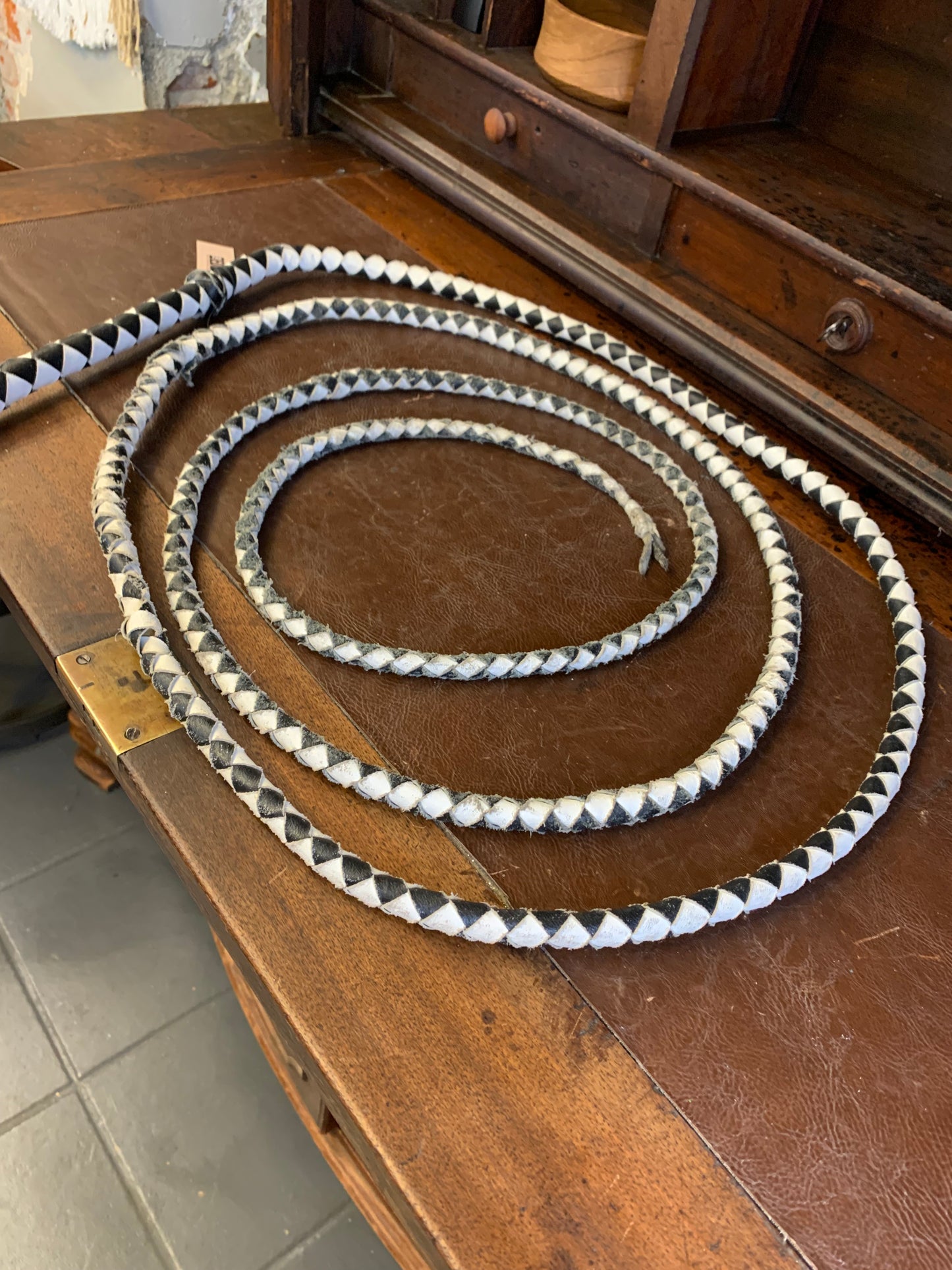 Leather horse whip 12 ft.