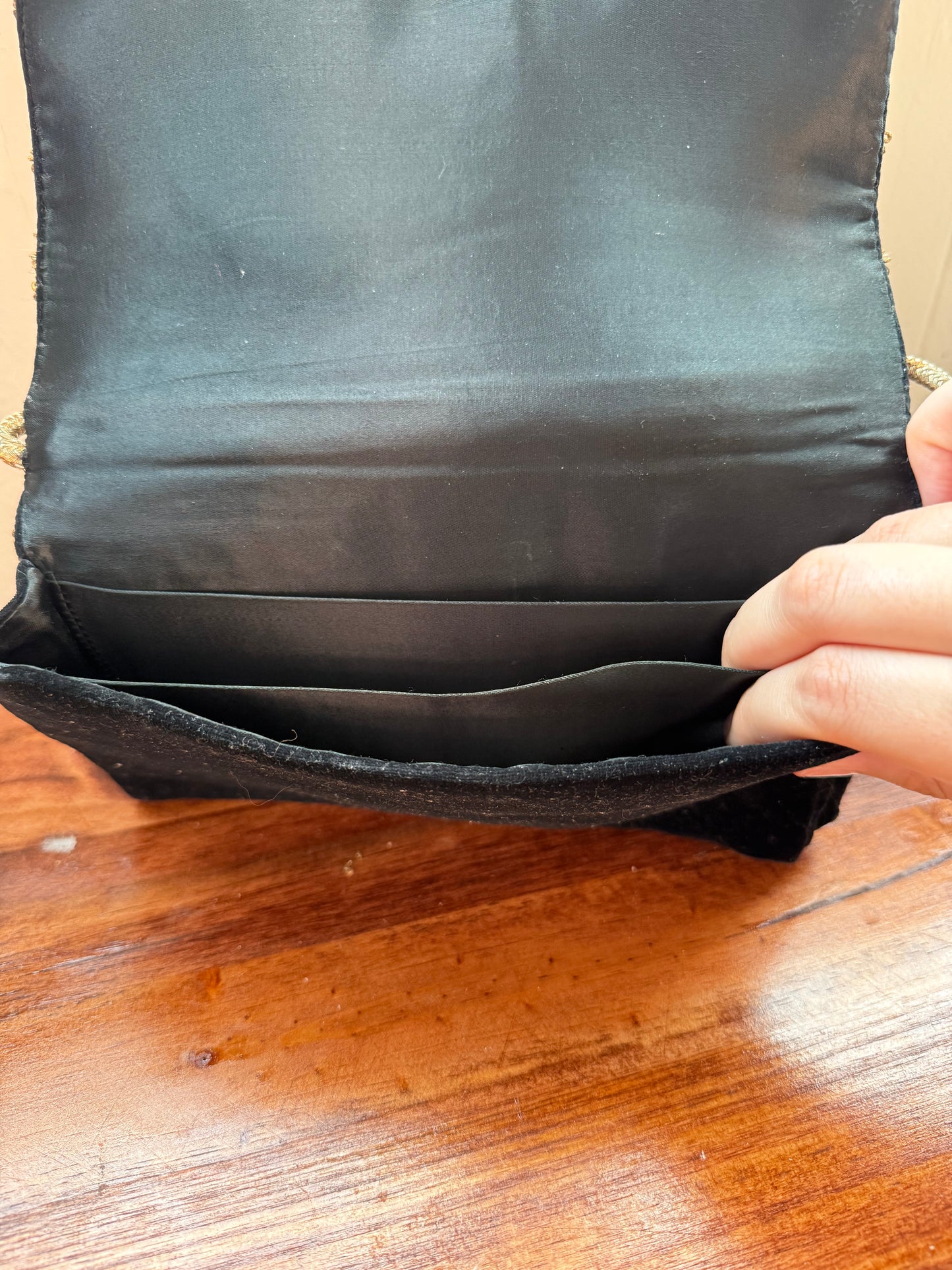 Vintage black/gold velvet clutch