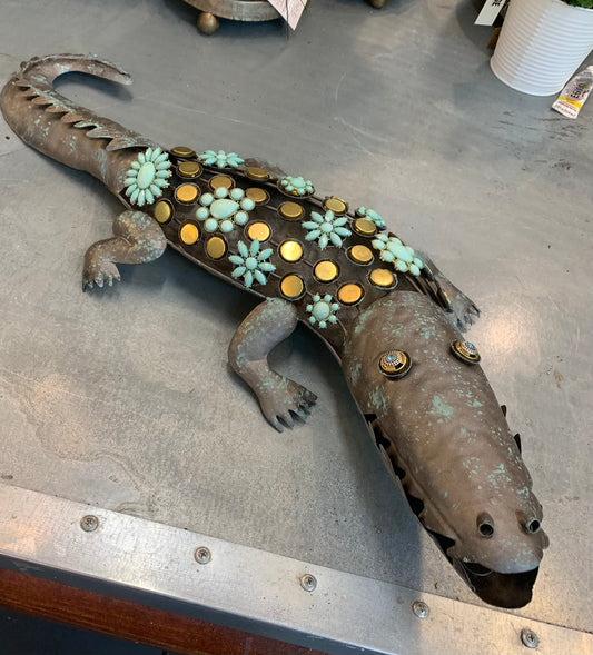 Patina alligator 28”x10